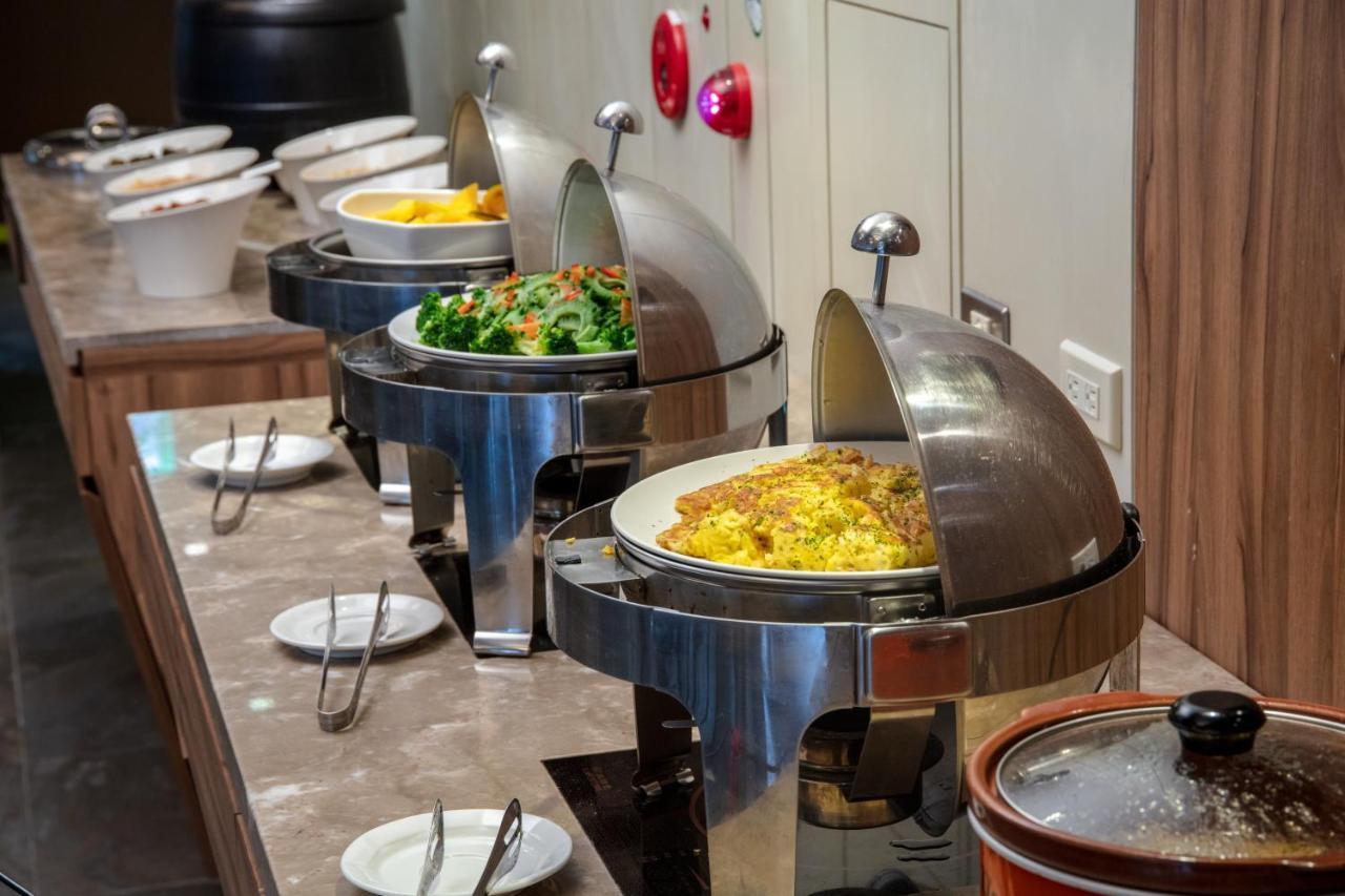 雲富大飯店 Cloud-zhongshan Hotel 3*