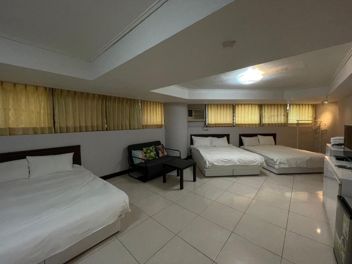 Funny Ximen Hotel