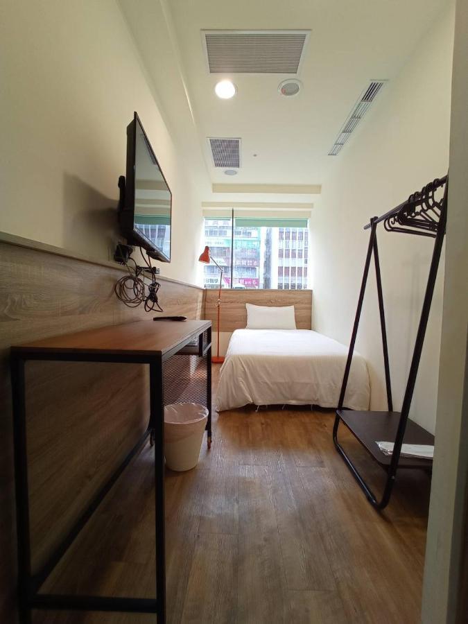 Meworld - Daan Capsule hotel Taipei