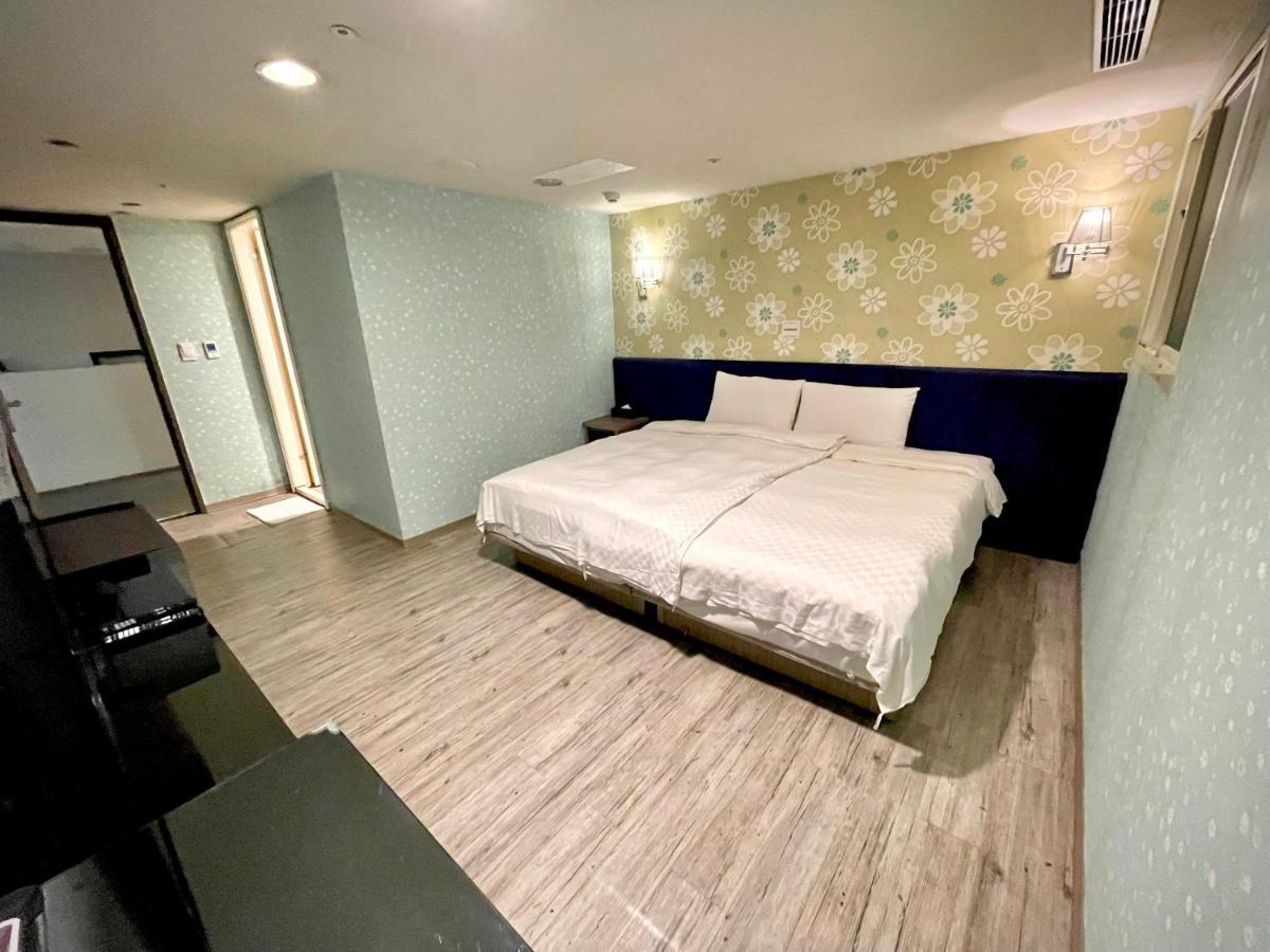 Walker Hotel - Zhengyi Taipei