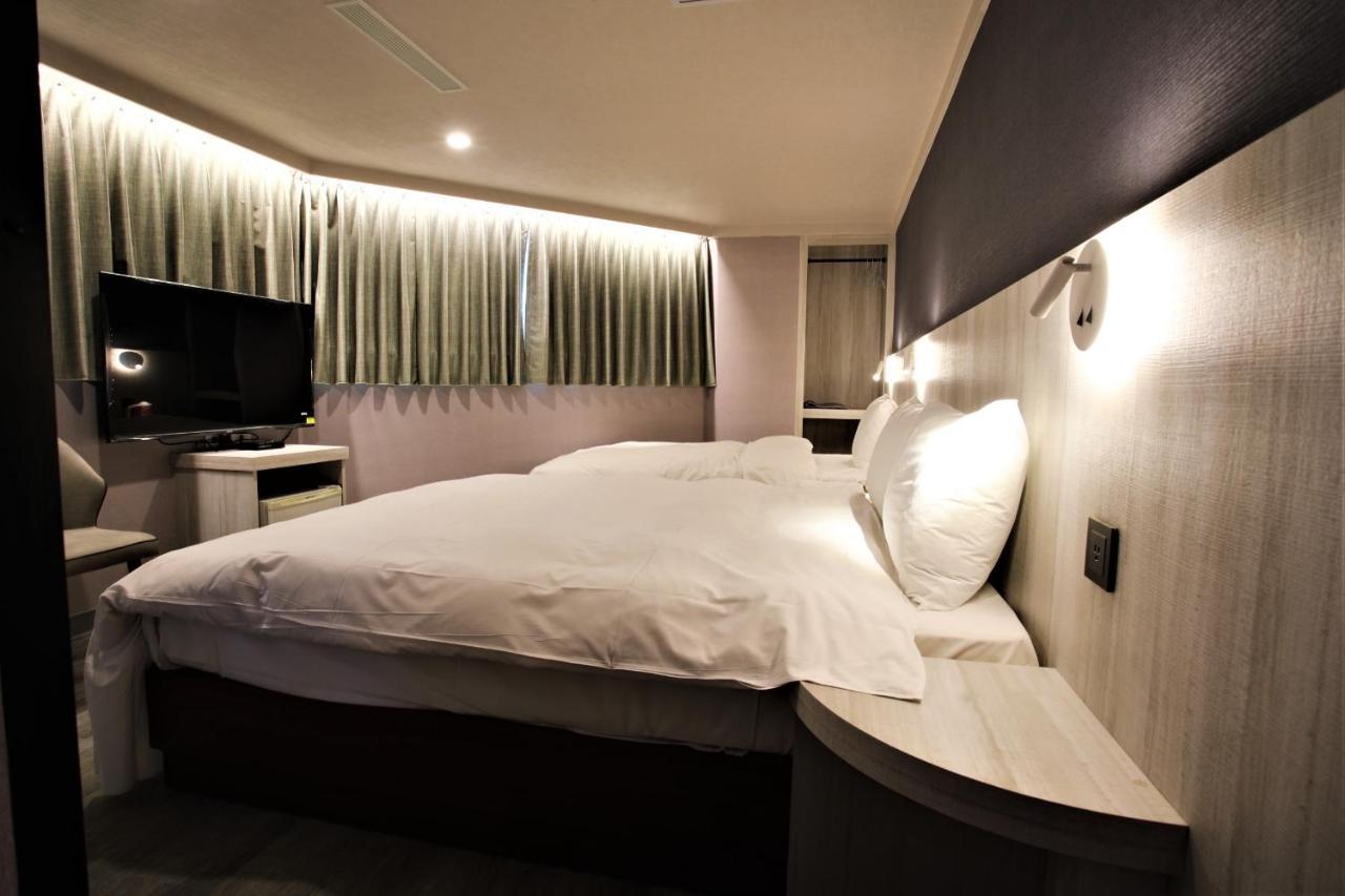 Golden 3* Taipei