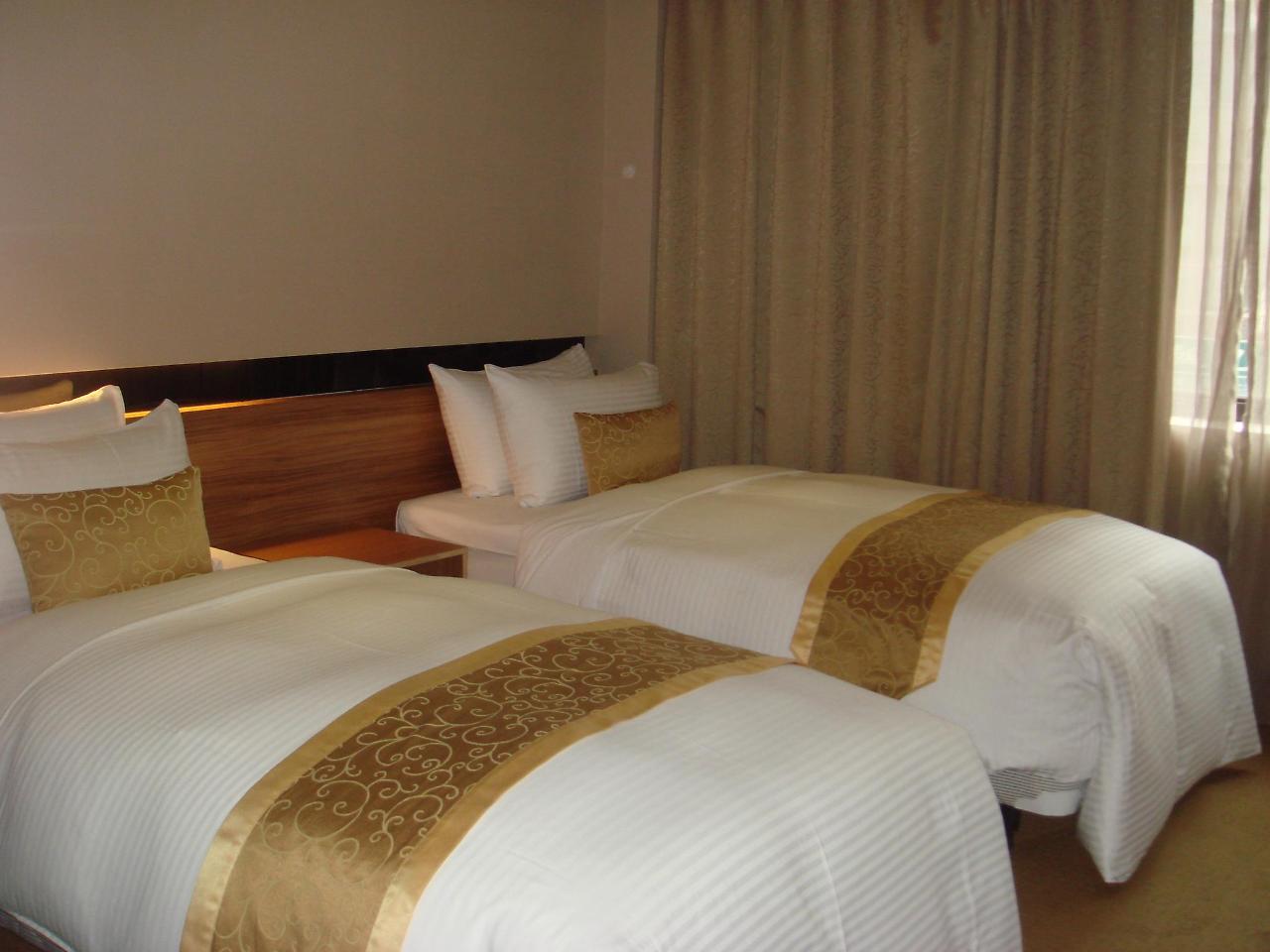 City Hotel