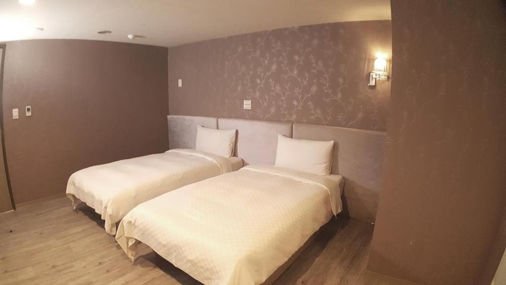 Walker Hotel - Zhengyi Hotel 3*
