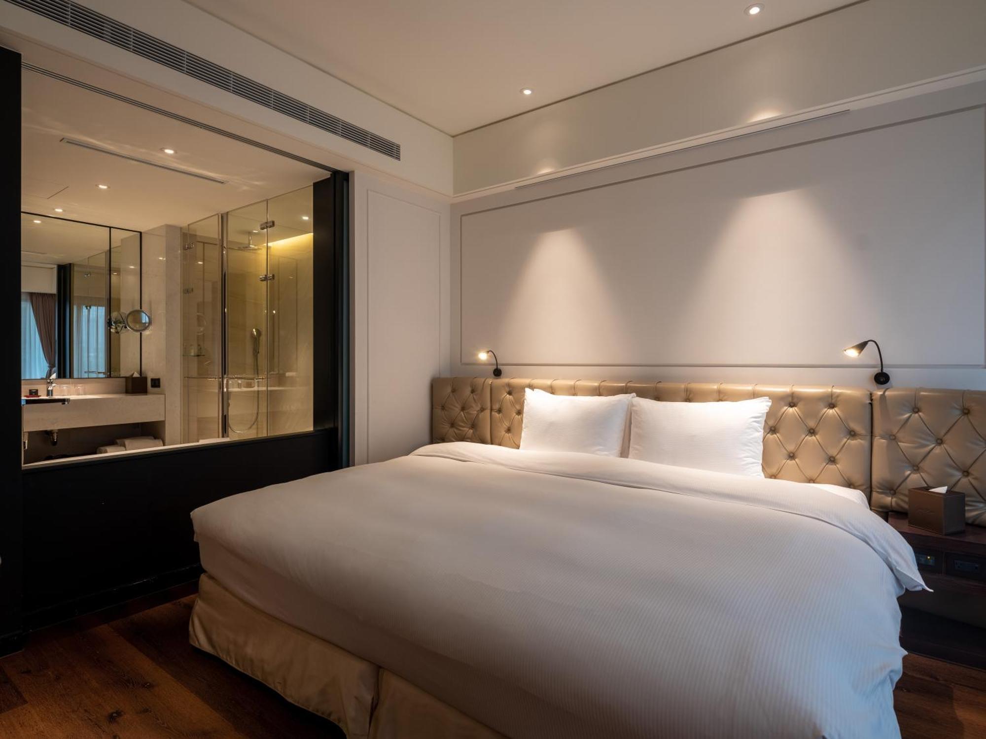 Mvsa+michelin 2 Starred Molino De Urdaniz 4*