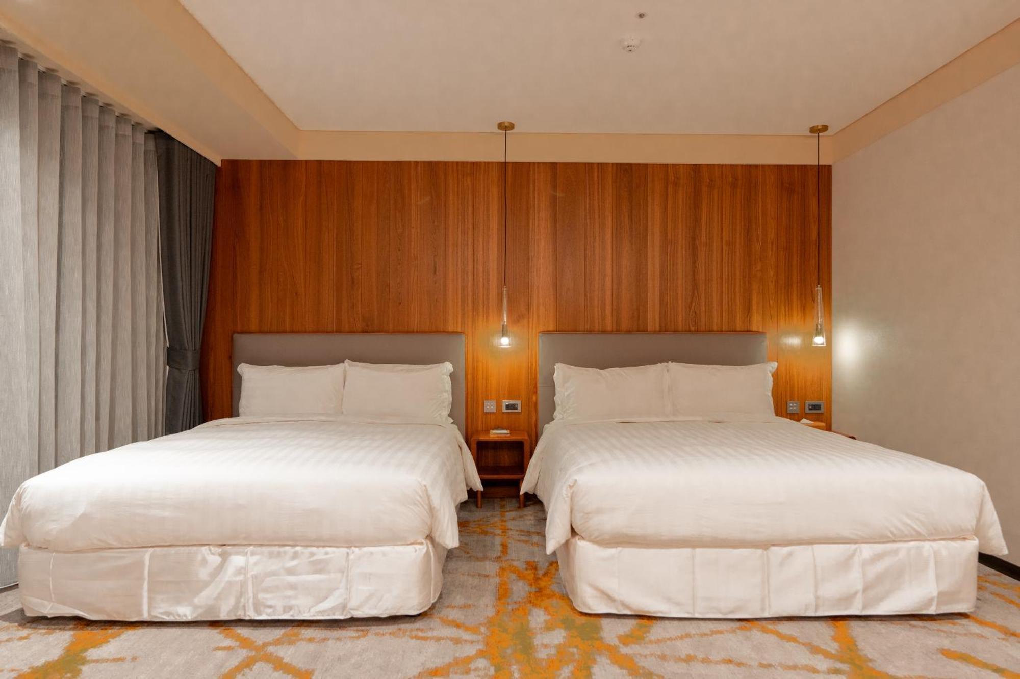 Home Hotel