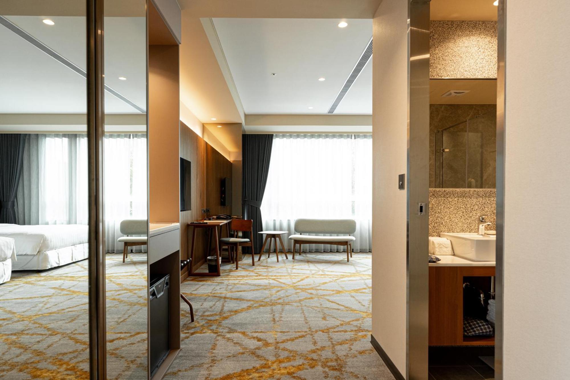 Home Hotel Hotel