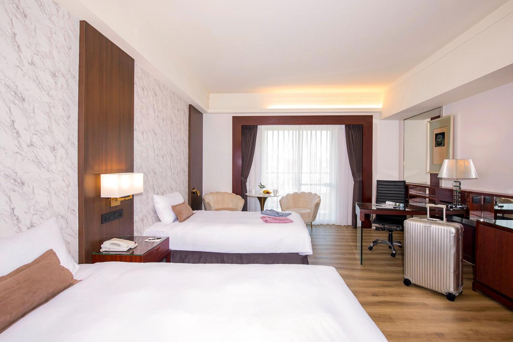 Hamp Court Palace Hotel Taipei