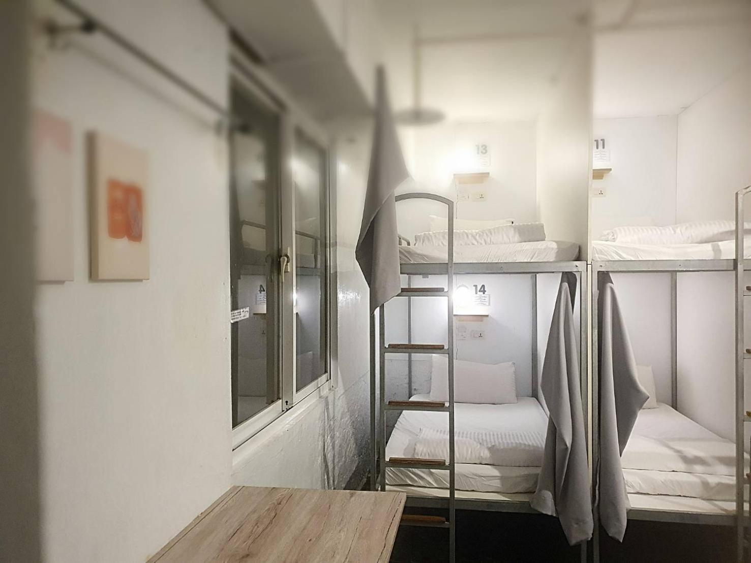 Cozy Capsule hotel