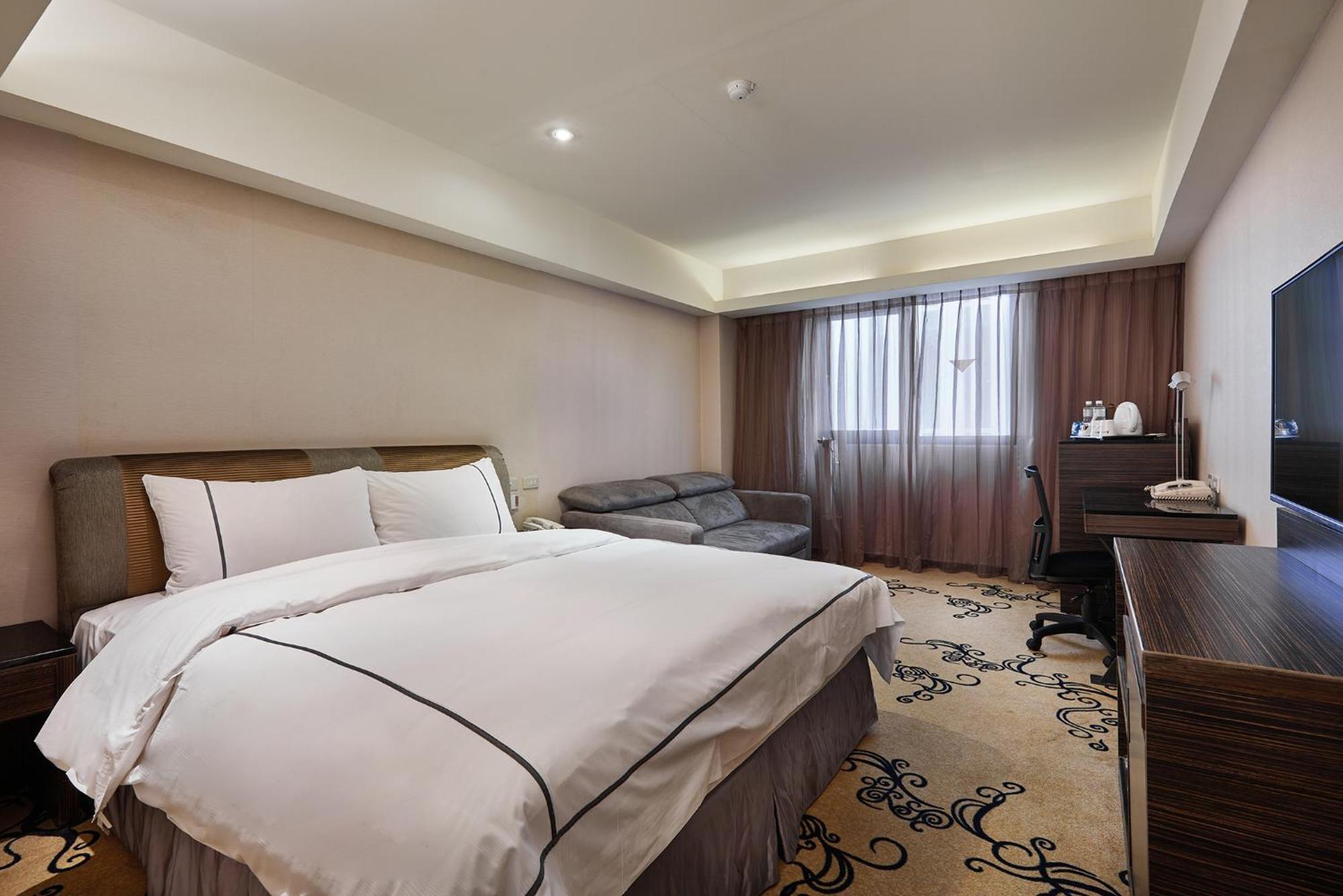 K Hotel 3*
