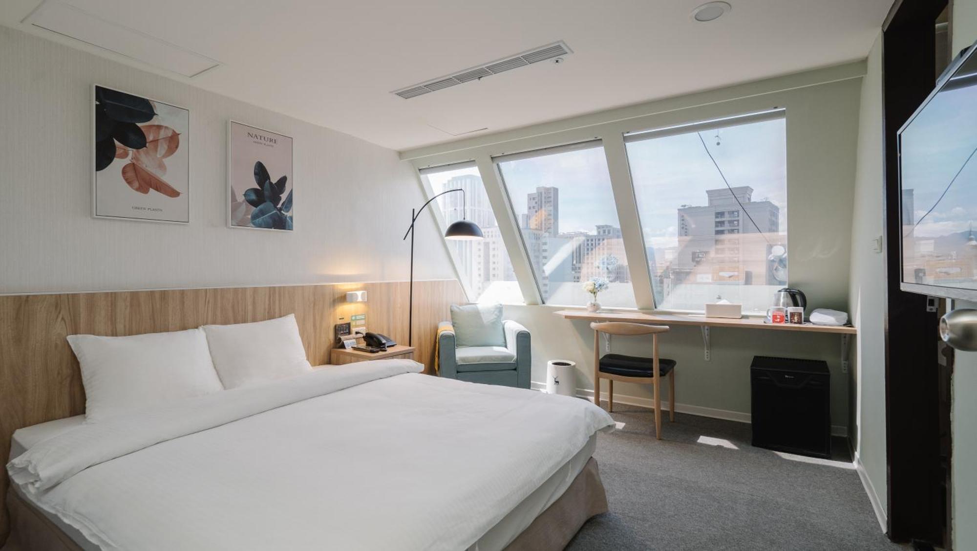 Attic Penginapan Taipei