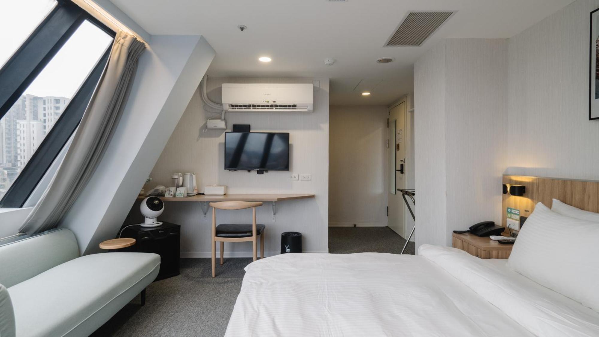 Penginapan Attic