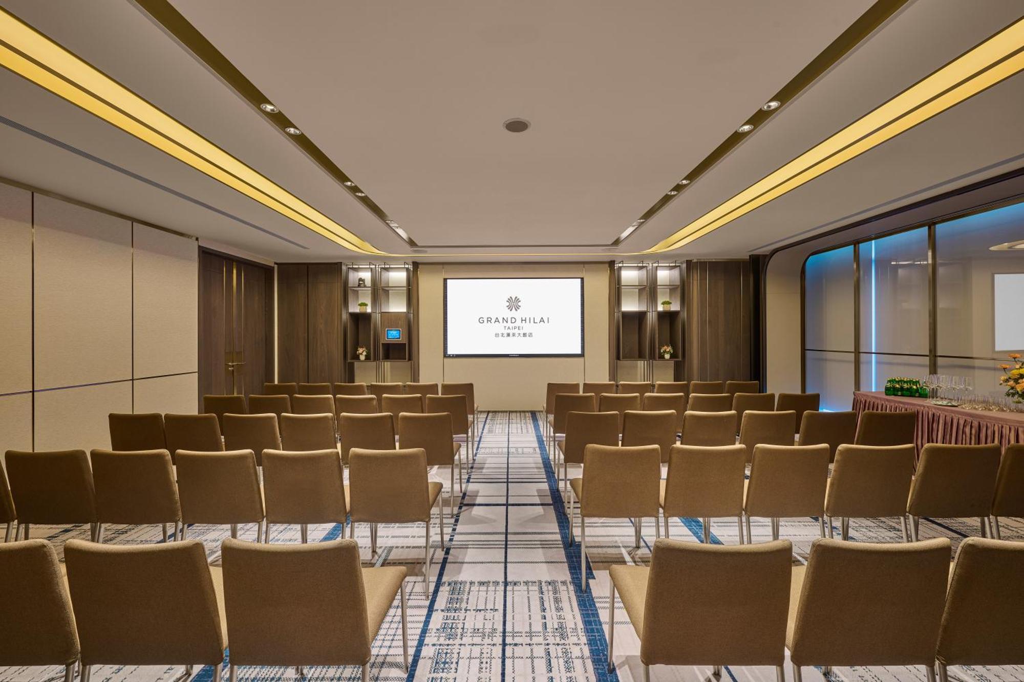 Grand Hilai Hotel