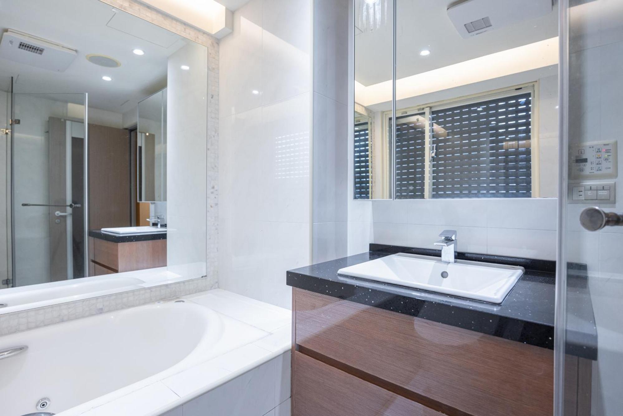 Comfy & 2b1b, Sleeps 5, 3min To Daan Mrt 舒適市中心 2房1衛 睡5人 3分到大安站