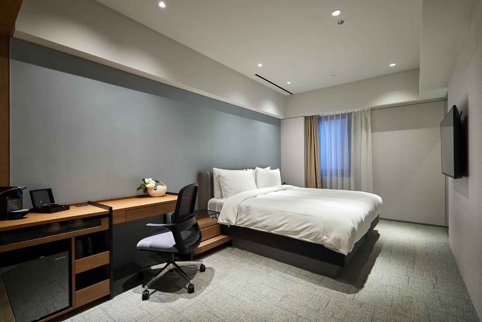 K Nanjing Hotel 4*