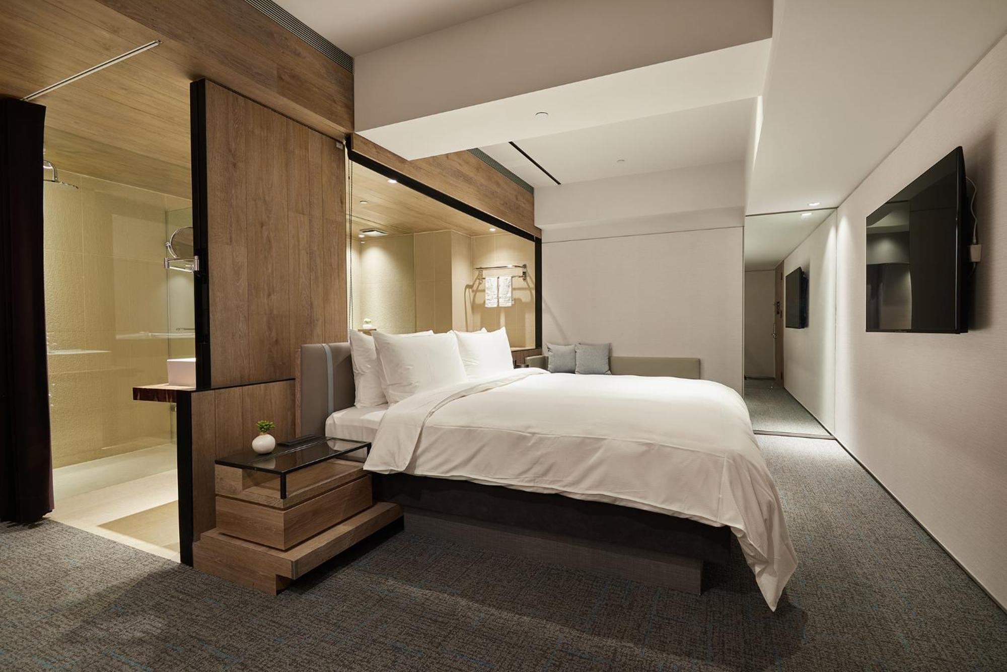 K Nanjing 4*