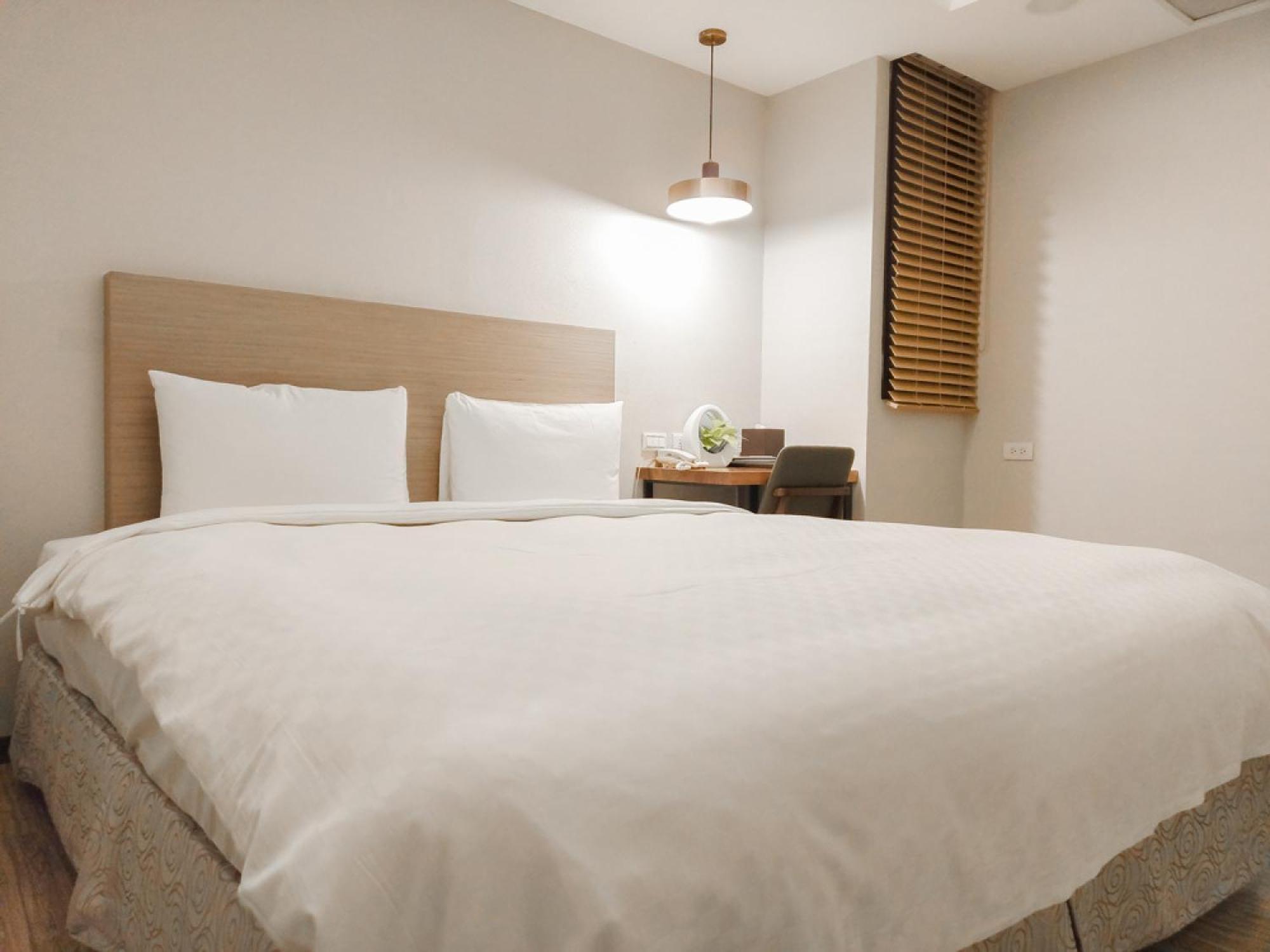 Hotel Check Express Station Taipei