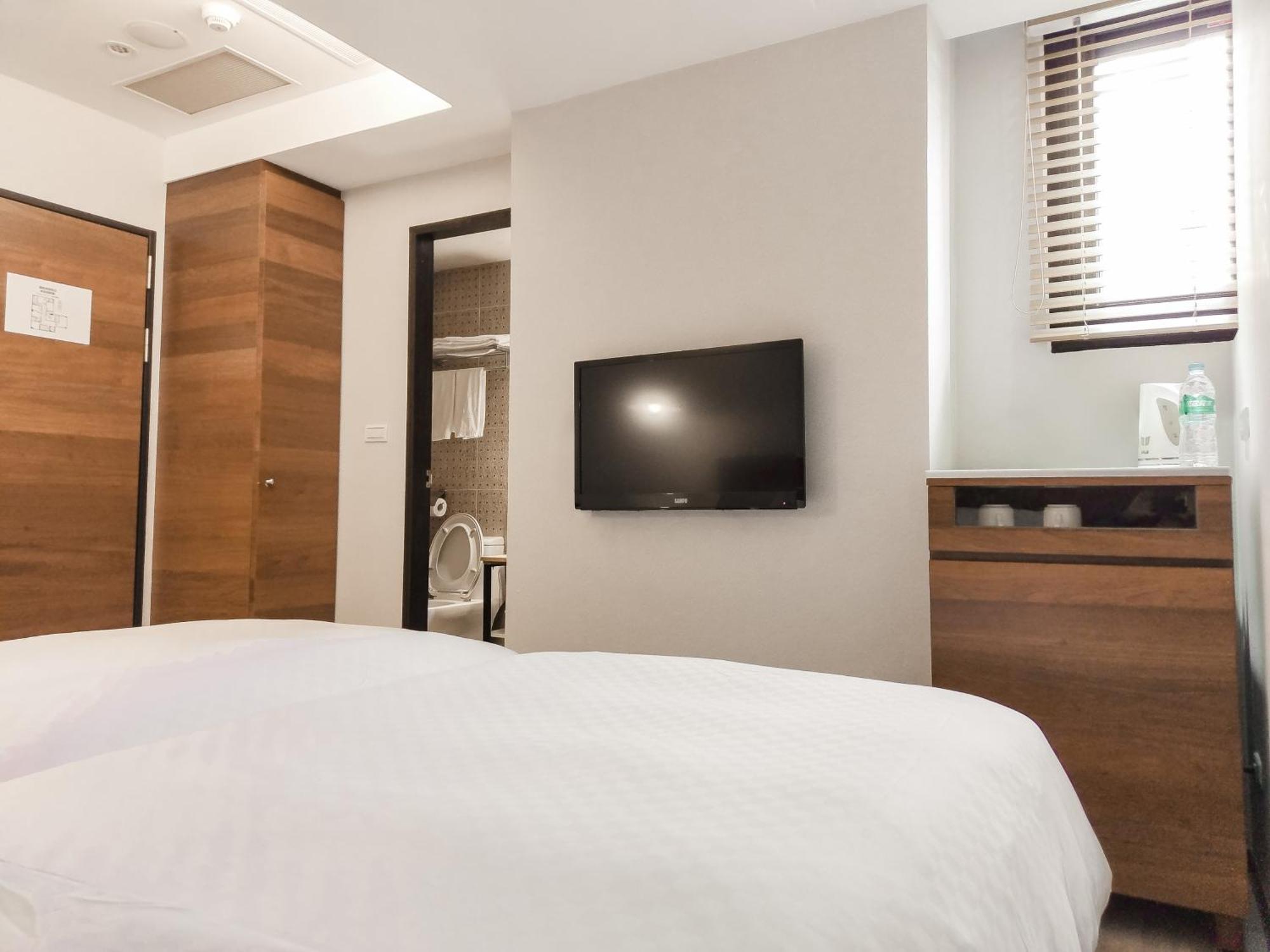 Hotel Check Express Station Taipei