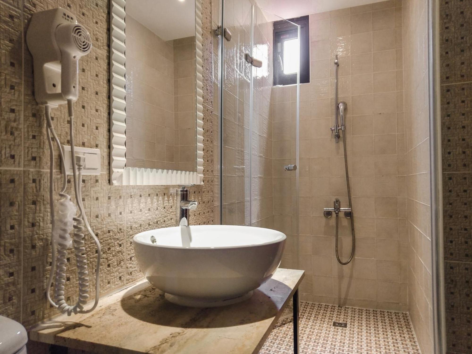 Hotel Check Express Station 3*