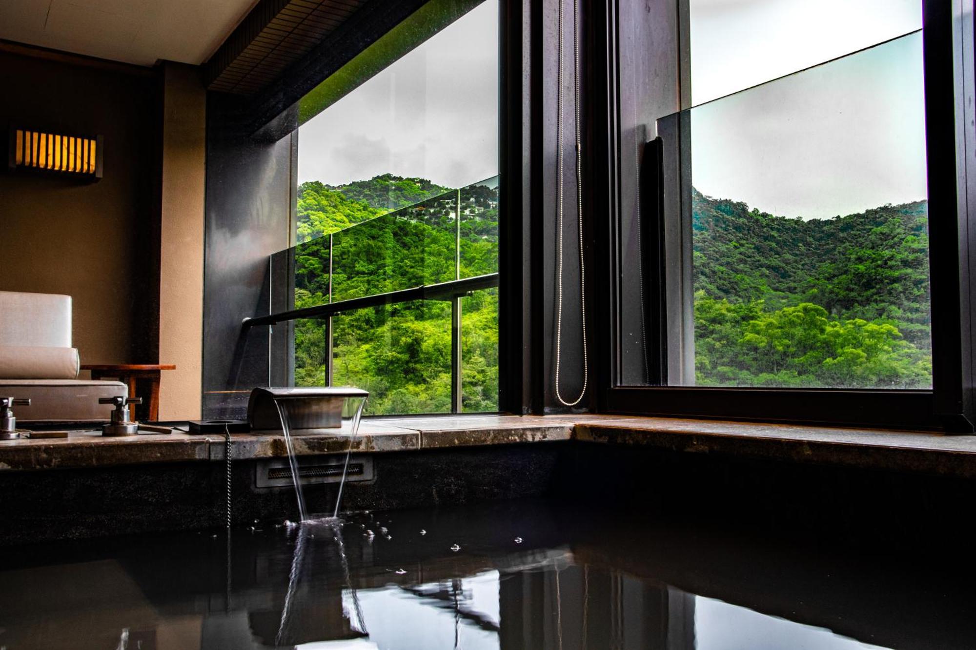 Grand View Beitou 5*