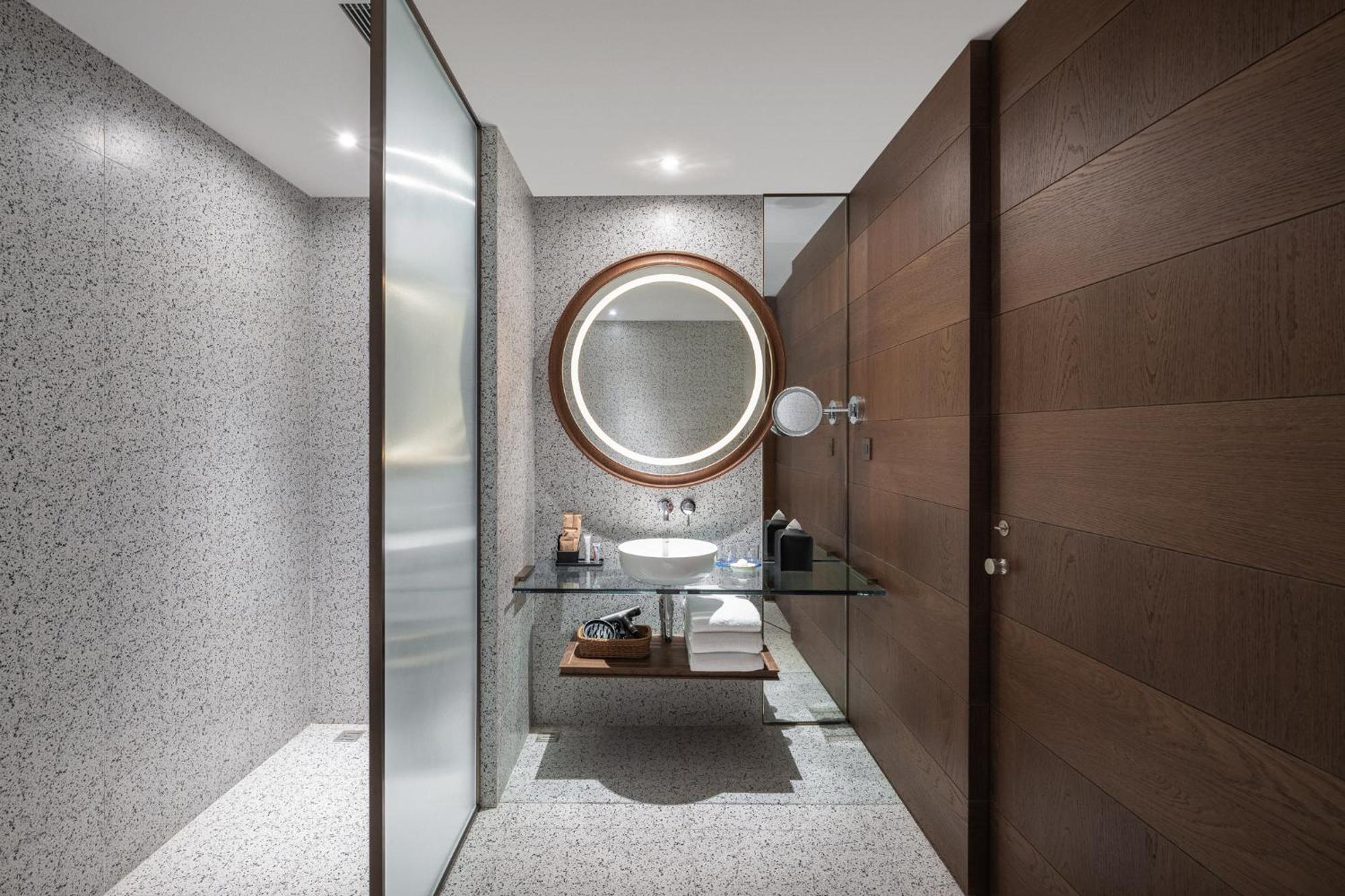 Humble Boutique 4*