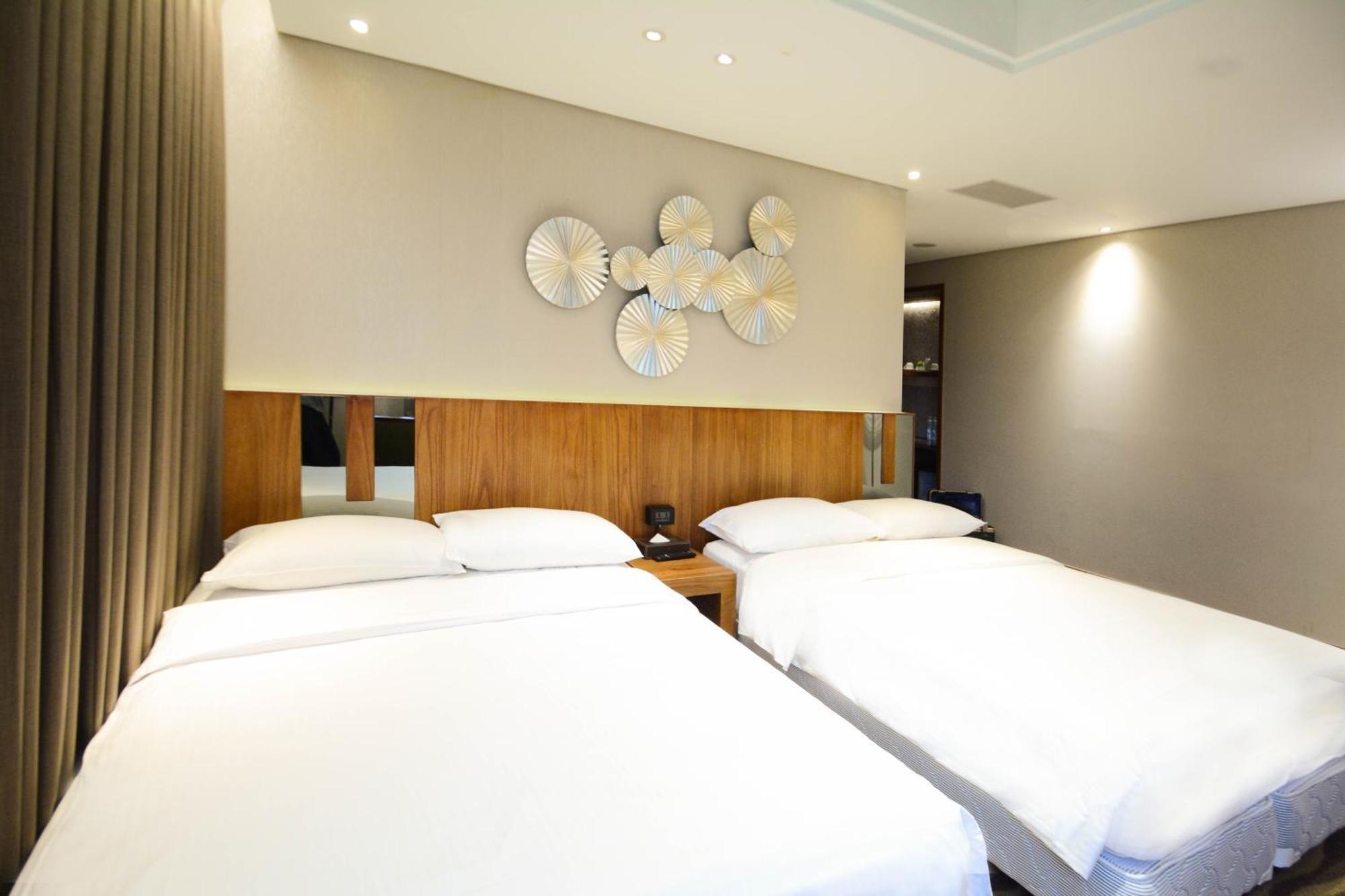 Hotel World Jianpei Taipei