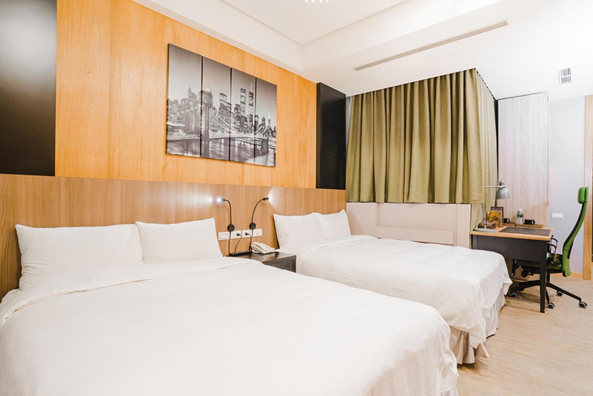 Royal Rose Ximen Pensão 3*