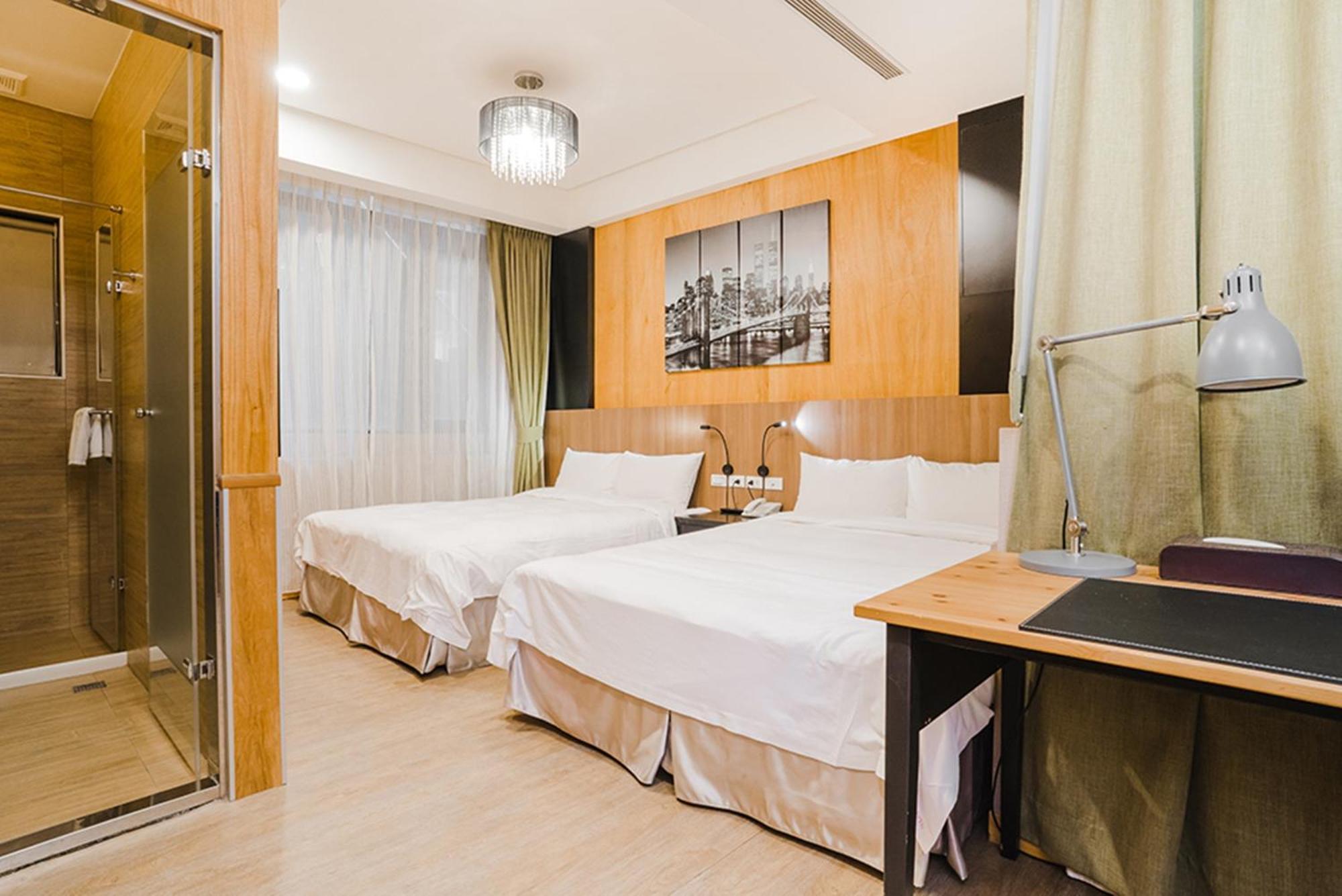 Royal Rose Ximen Pensão 3*