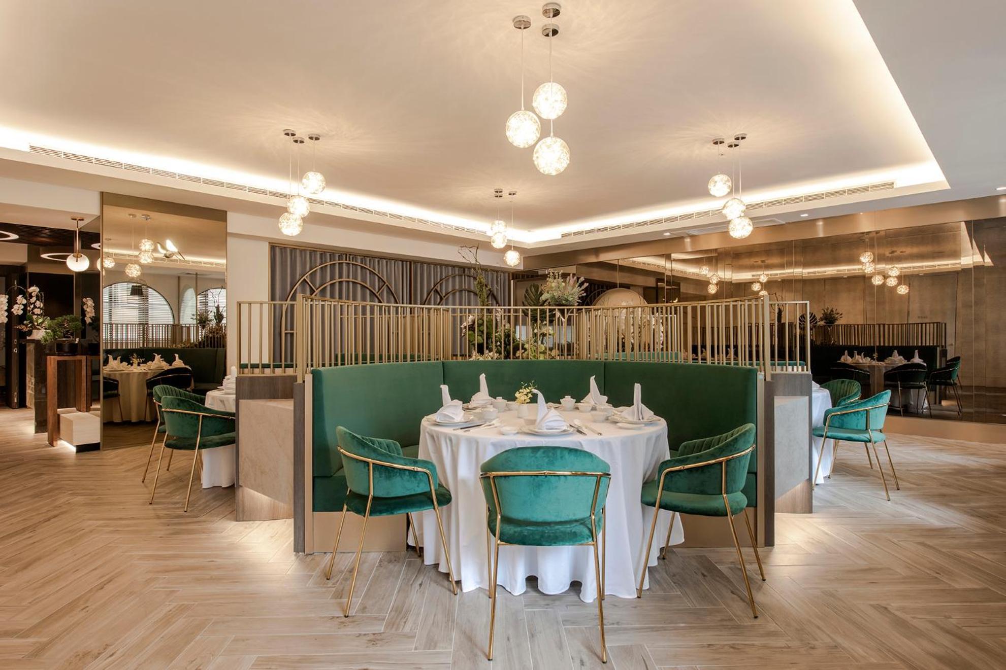 Hotel Hamp Court Palace 4*