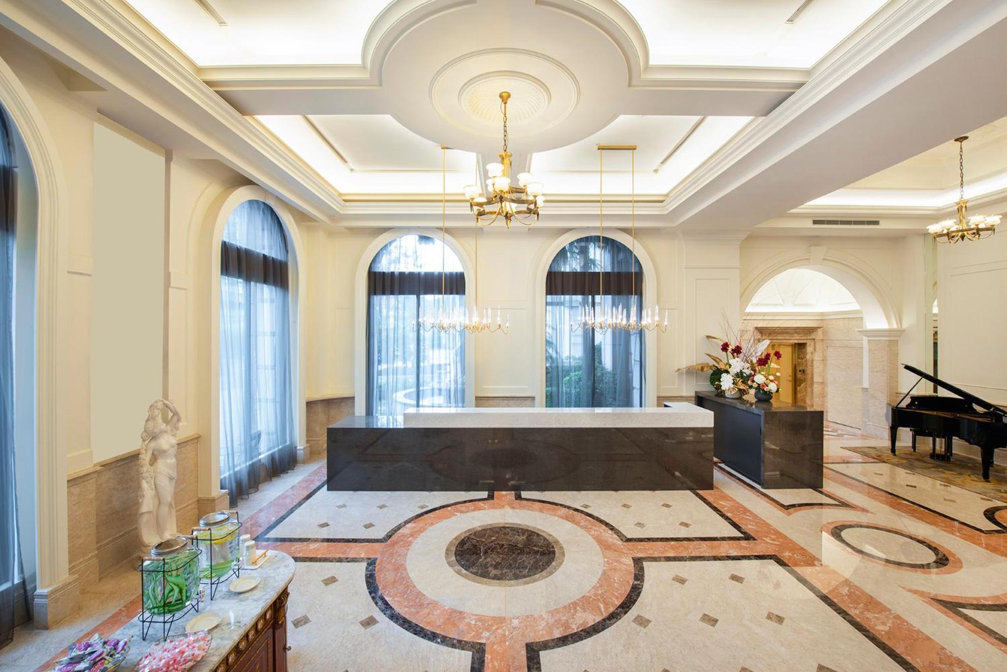 Hotel Hamp Court Palace