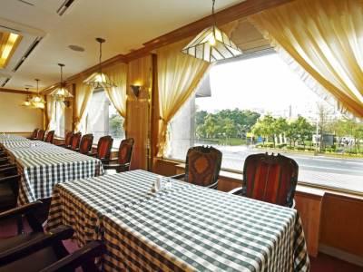 Emperor Hotel