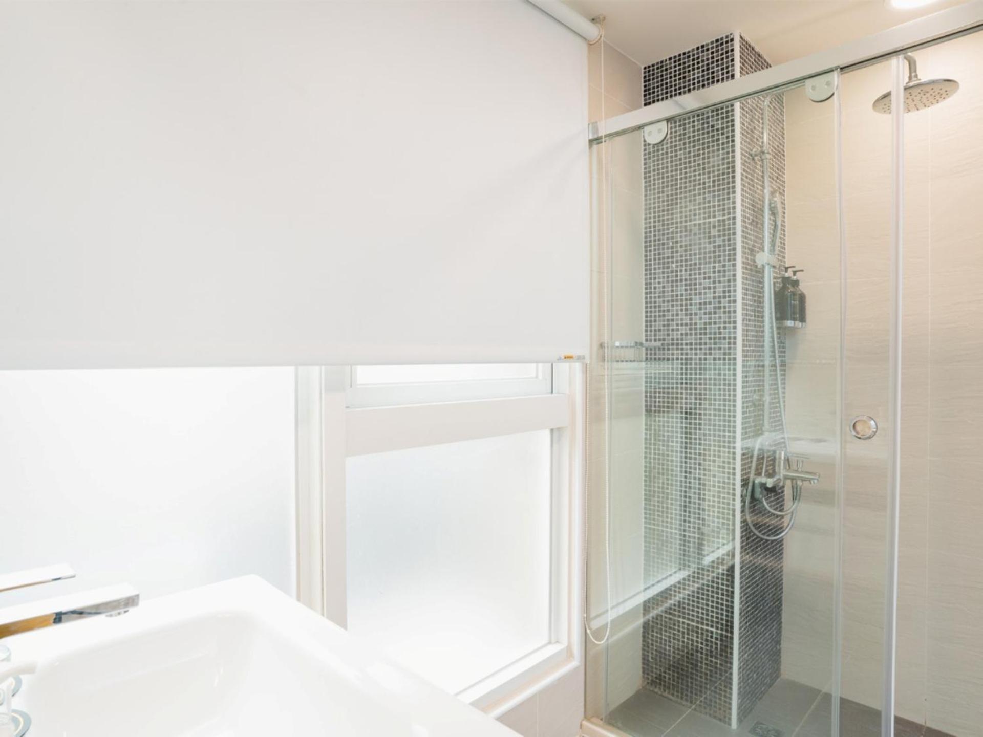 Royal Rose Zhongshan Hotel 3*