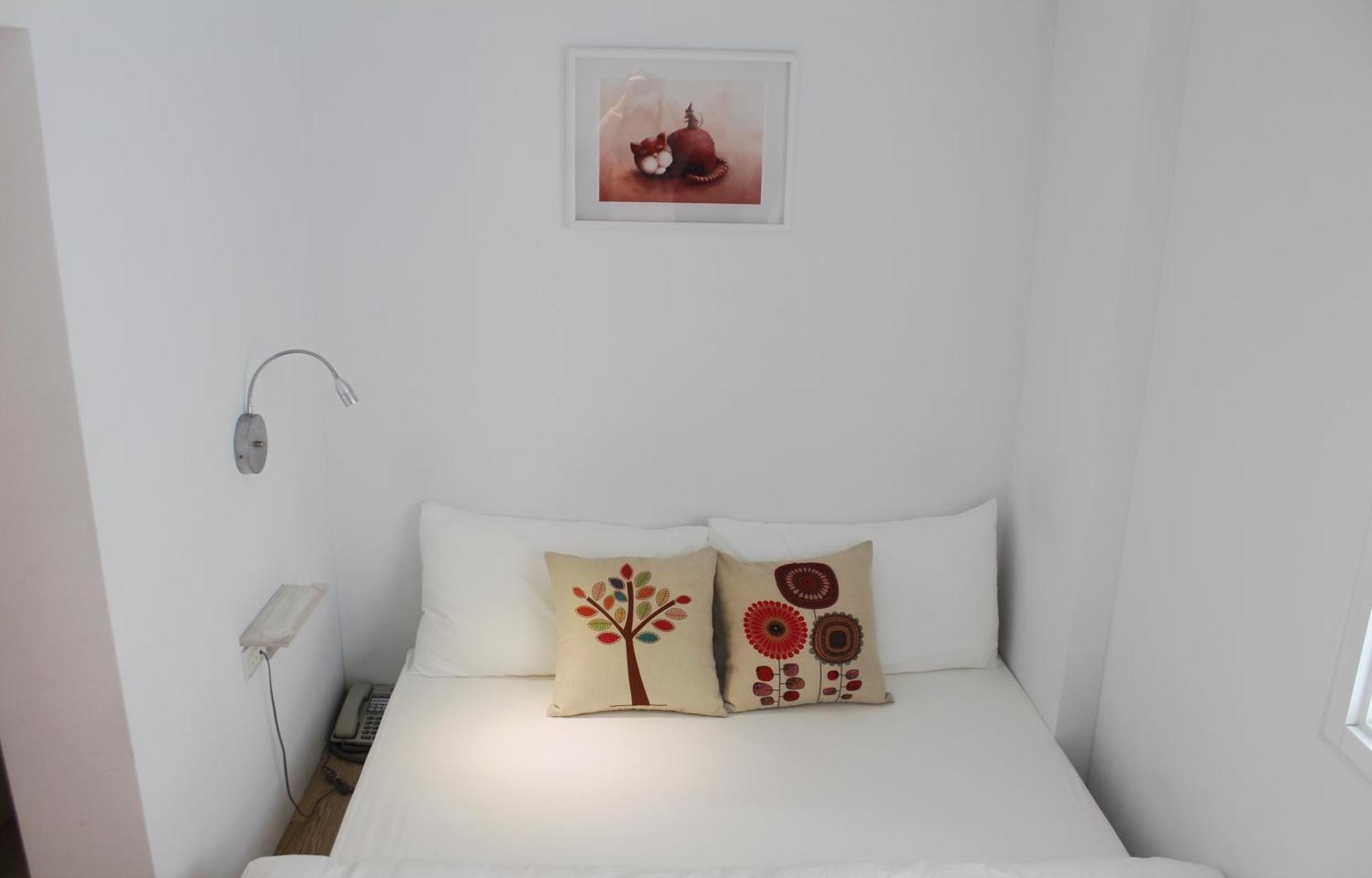 4plus Hostel