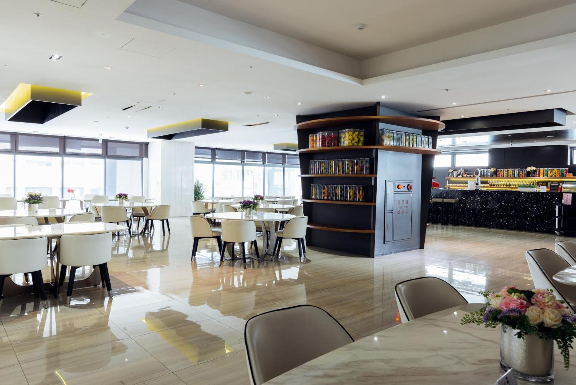 High Floor New Bldg 4b2bldk Ximending, Stunning Views • 高層新樓 4房2衛 西門町 美景 Apartment