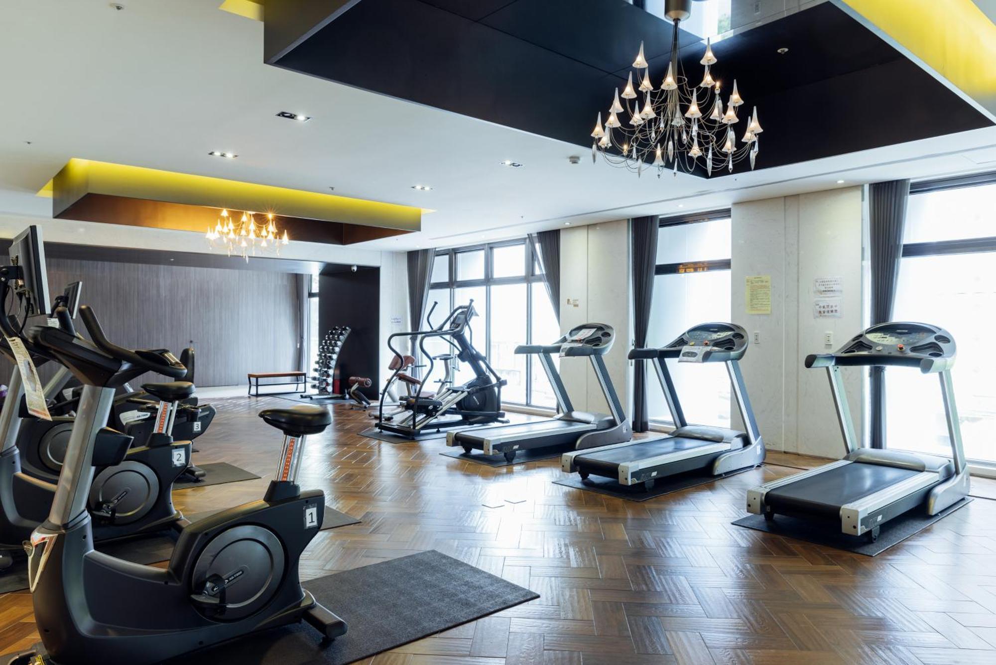 Apartment High Floor New Bldg 4b2bldk Ximending, Stunning Views • 高層新樓 4房2衛 西門町 美景