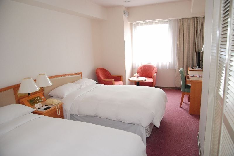 Hotel Sunroute 3*