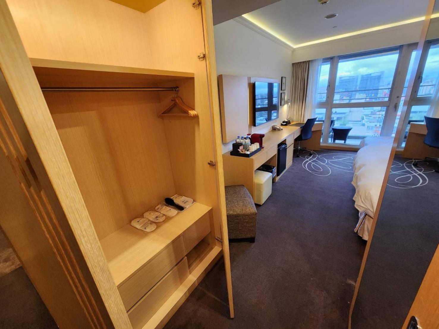 Hotel K Songjiang 4*