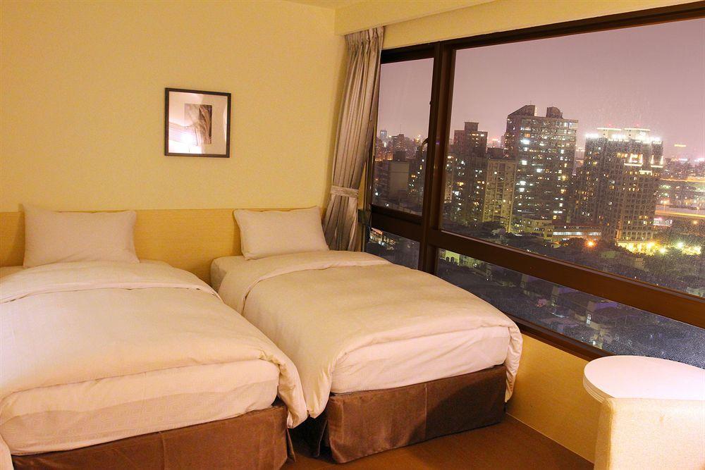 Wemeet Hotel 3*