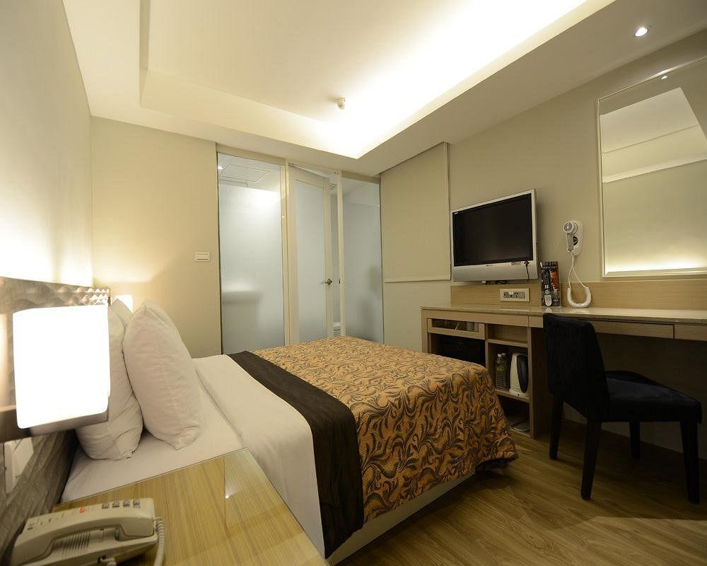 Royal Garden Hotel 3*