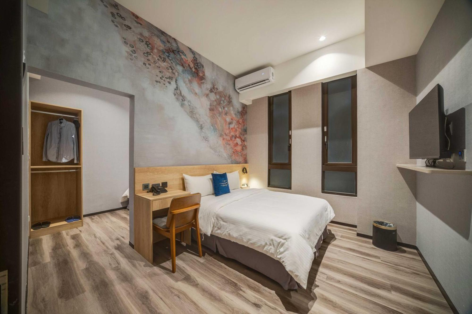 Funstay Chengdu Inn *