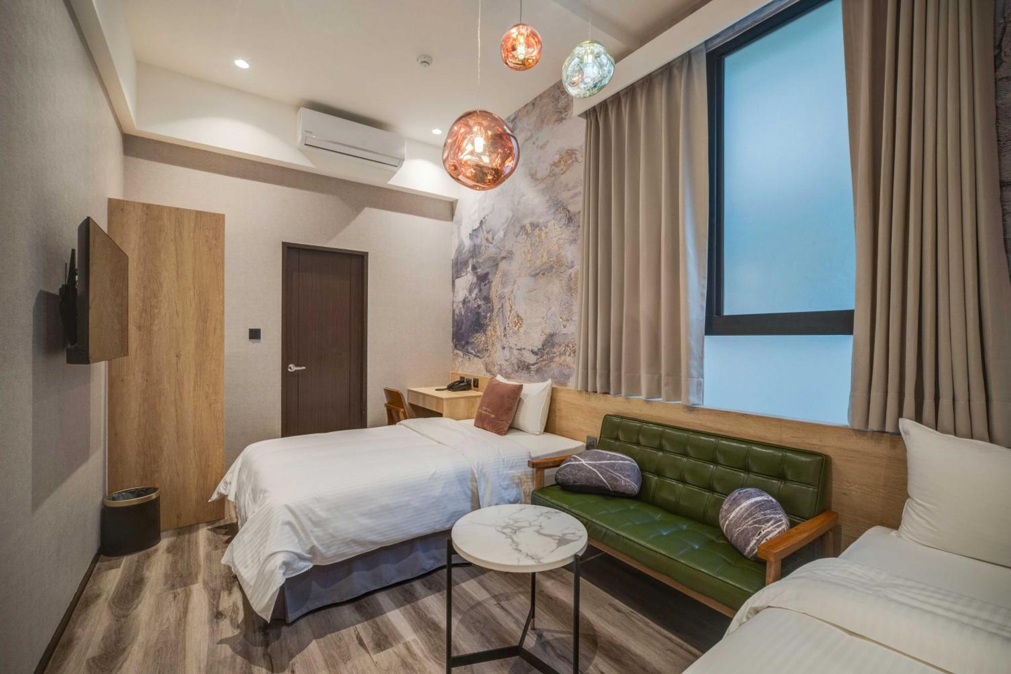 Funstay Chengdu Inn