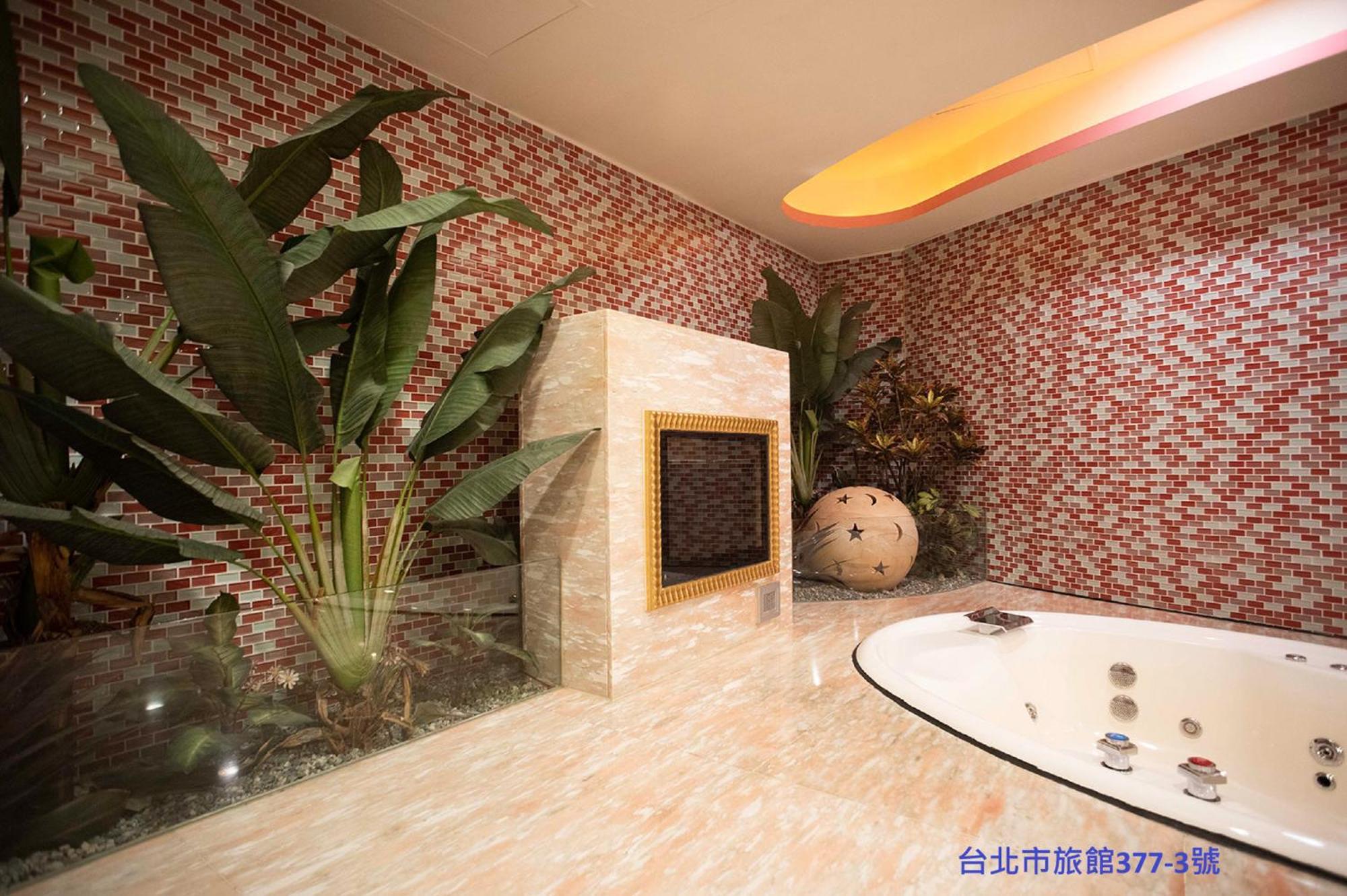 Motel Discovery - Yanping