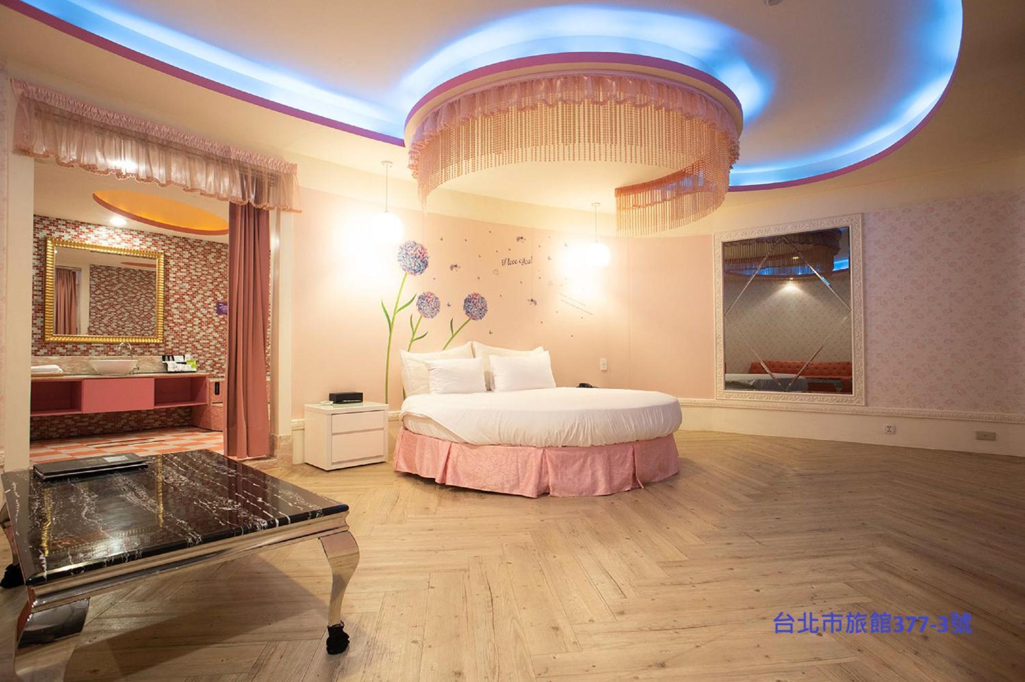 Discovery - Yanping Motel Taipei