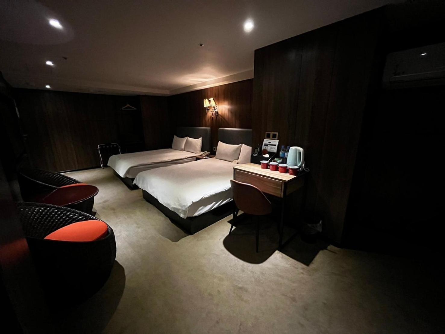 Hotel Airline Ximen *