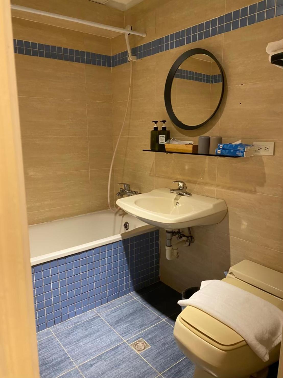 Meworld - Zhongshan Inn