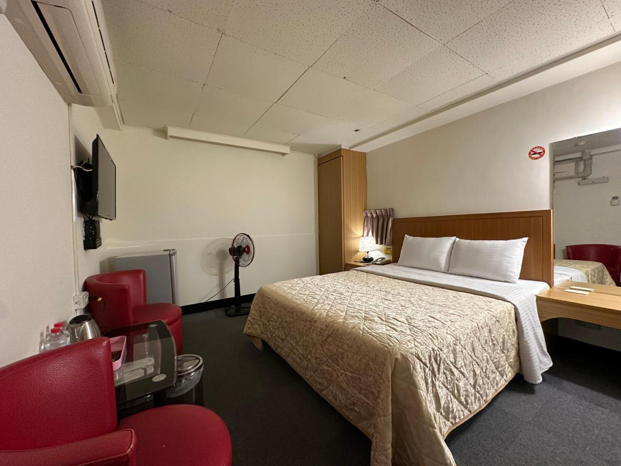 Chian Huei Business Inn