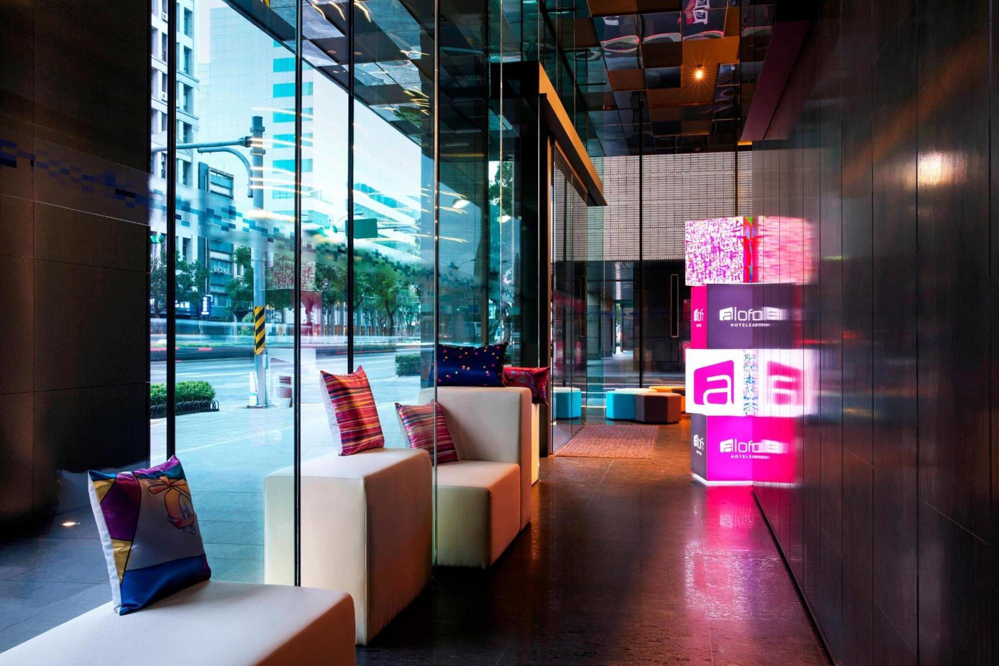 Aloft Zhongshan 4* Taipei