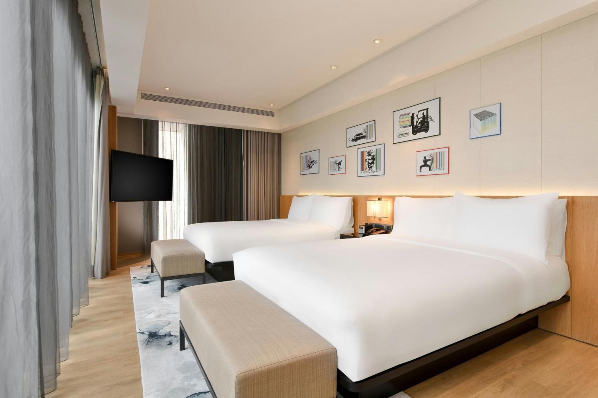 Aloft Zhongshan 4*