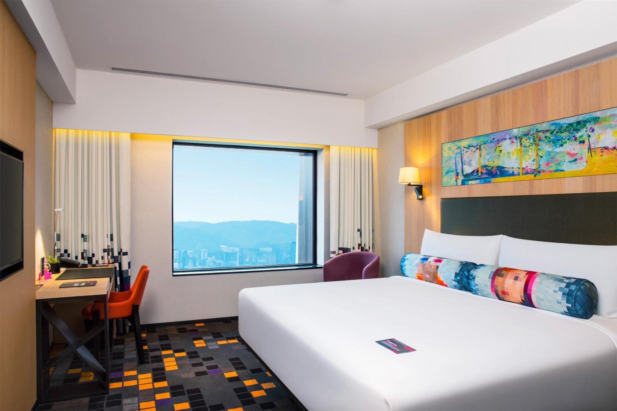 Aloft Beitou Hotel 4*
