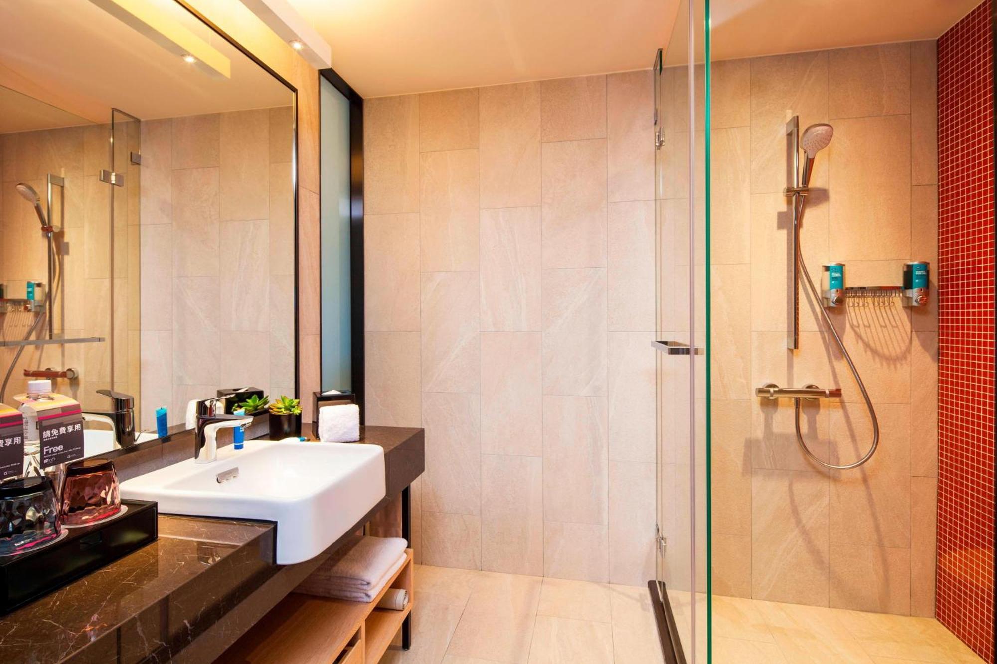 Aloft Beitou 4*
