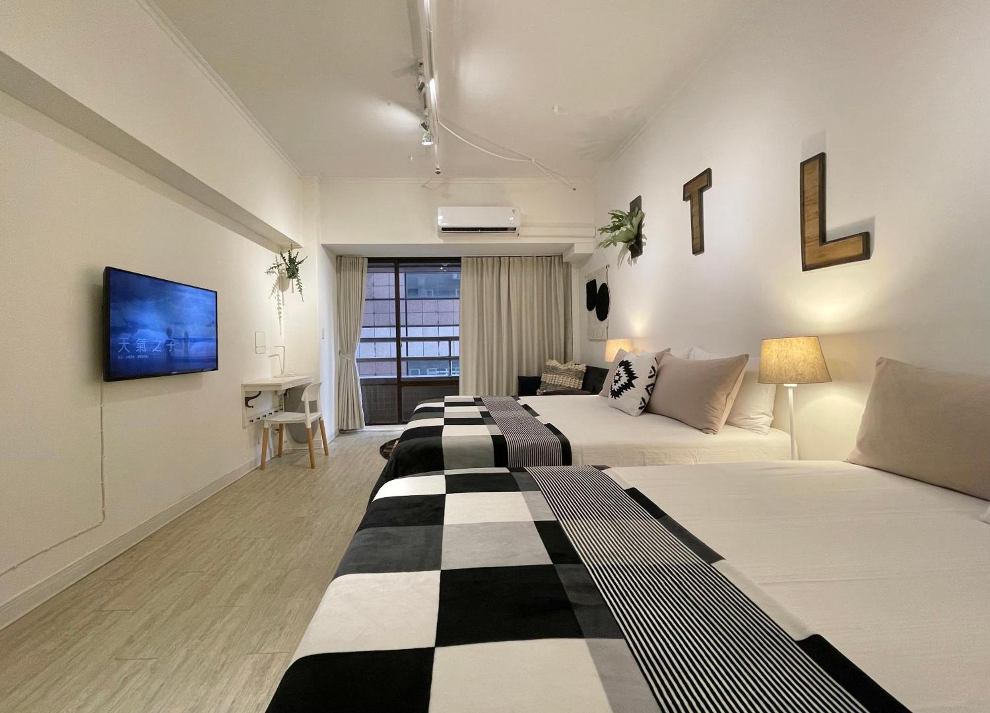 Urban Abode 1 Aparthotel